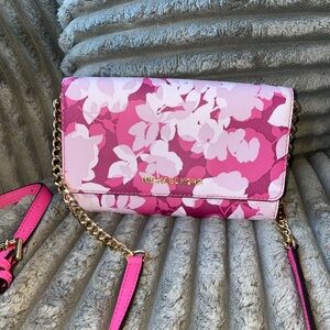 Michael kors jet set granita pink crossbody/clutch